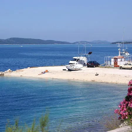 By The Sea Brodarica, - 479 아파트 *