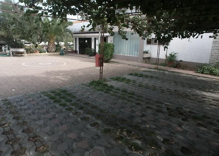 By The Sea Brodarica, - 479 דירה *