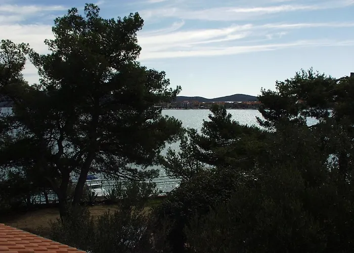 By The Sea Brodarica, - 479 * שיבניק